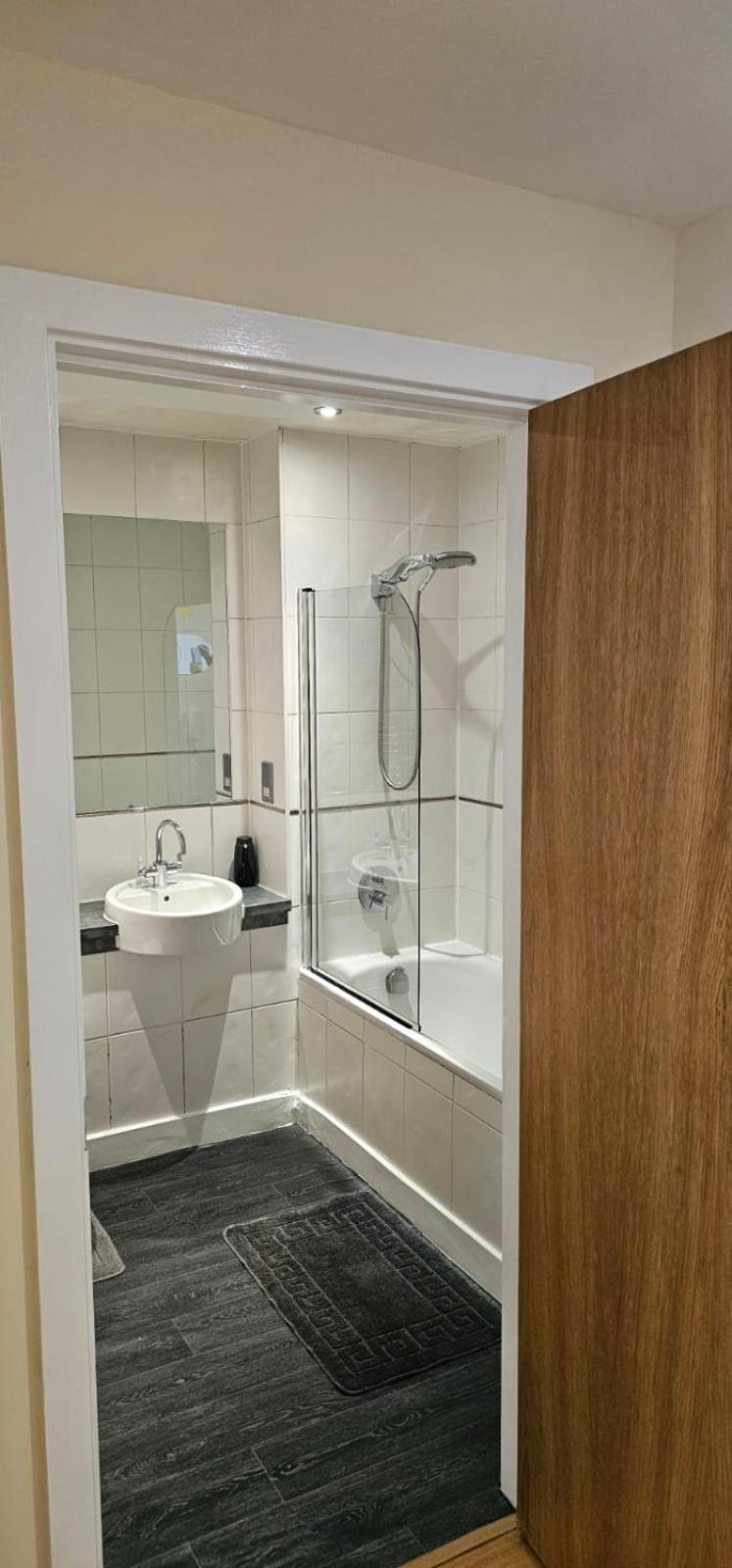 Appartement Spacious 2bdr Flat For 5 In Centre *